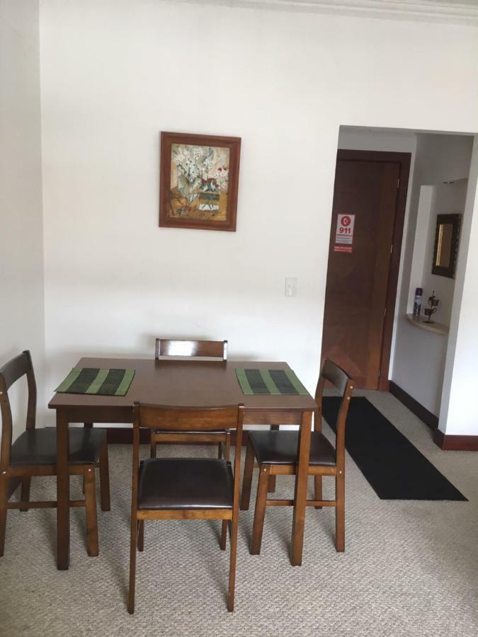 Suites Parque Real Quito Exteriér fotografie
